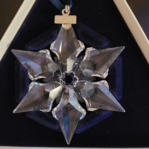 2000 Swarovski Annual Crystal Christmas Orament
